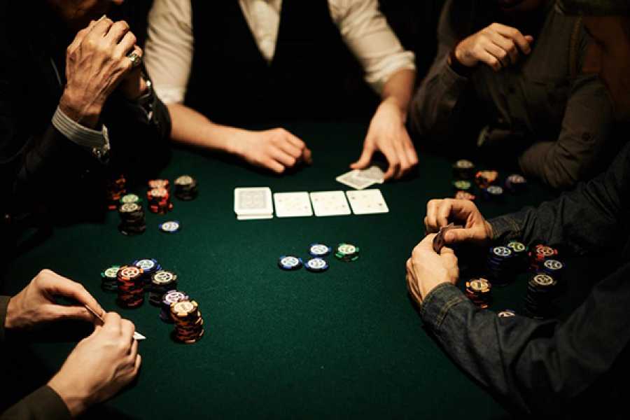 How to spot a bluff in poker